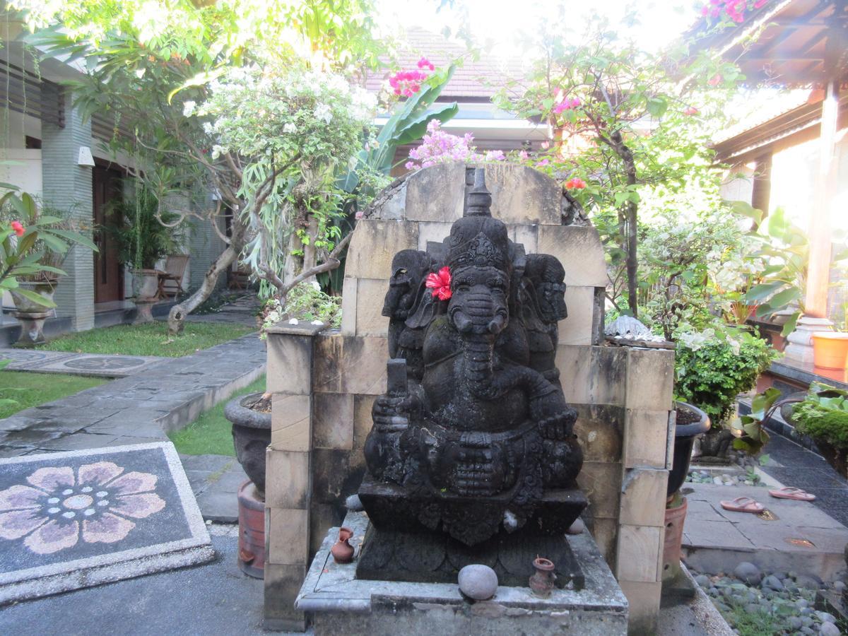 Rika Sanur Homestay Экстерьер фото